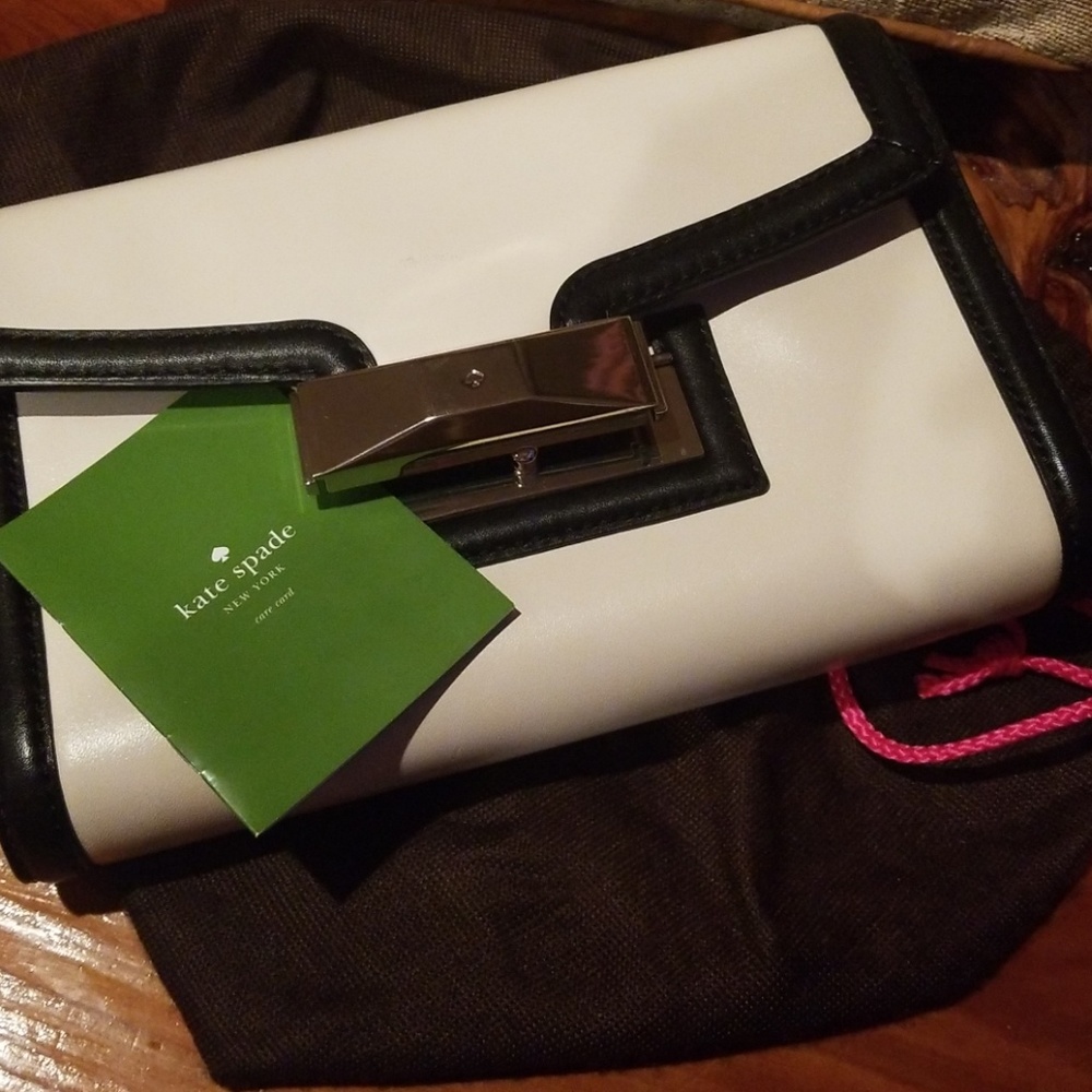 Kate Spade clutch Brand new with Dust Bag